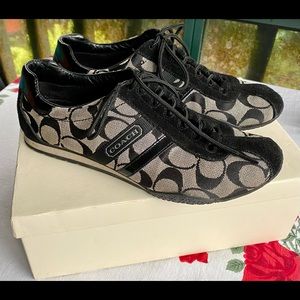 Women’s Coach Katelyn Shoes Size 7M